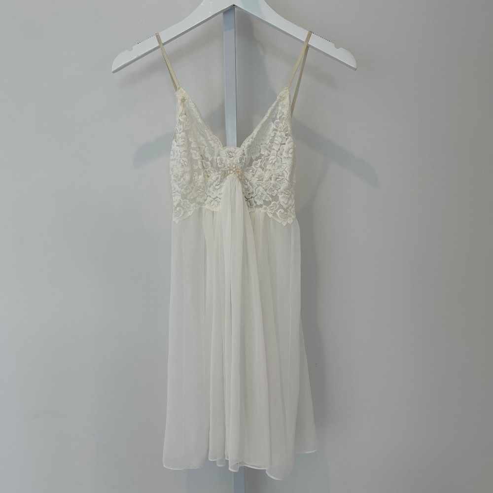 JONQUIL IVORY BABYDOLL NEIMAN MARCUS EXLUSIVE S